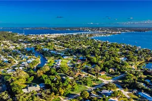 1103 NW Pine Lake Dr, Stuart, FL 34994 - Photo 5