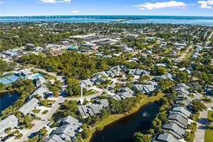 890 NE Sandalwood Pl, Jensen Beach, FL 34957 - Photo 3