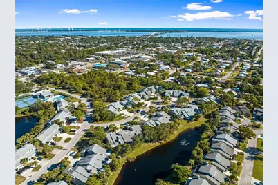 890 NE Sandalwood Place, Jensen Beach, FL 34957 - Photo 39