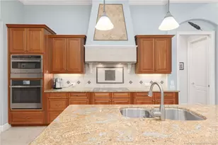 8104 SE Sand Crane Pl, Hobe Sound, FL 33455 - Photo 11