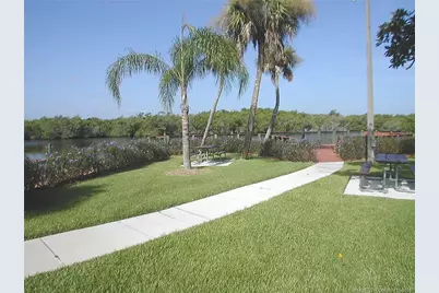 641 SW South River Drive #204, Stuart, FL 34997 - Photo 27