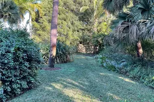 224 SE Wells Dr, Stuart, FL 34996 - Photo 81