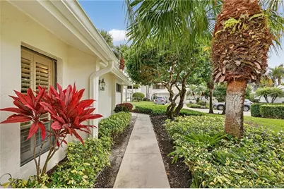 5627 SE Foxcross Place, Stuart, FL 34997 - Photo 5