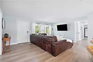 901 SE Madison Ave, Stuart, FL 34996 - Photo 3