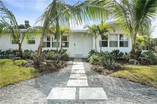 901 SE Madison Ave, Stuart, FL 34996 - Photo 1