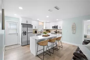 901 SE Madison Ave, Stuart, FL 34996 - Photo 9