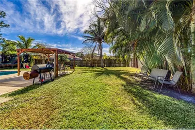 656 SE Ron Rico Terrace, Port Saint Lucie, FL 34983 - Photo 19