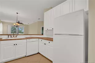 3701 NW Willow Creek Dr, Jensen Beach, FL 34957 - Photo 7