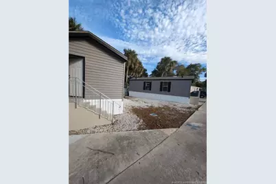 2423 NE Palm Avenue #29, Jensen Beach, FL 34957 - Photo 17