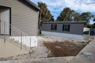 2423 NE Palm Ave, Jensen Beach, FL 34957 - Photo 17