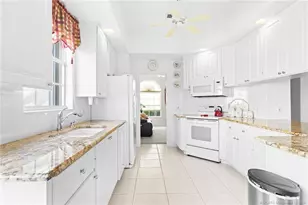 9012 SE Eldorado Way, Hobe Sound, FL 33455 - Photo 7