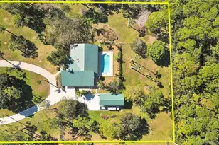 10941 SW Hawk View Cir, Stuart, FL 34997 - Photo 3