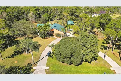 10941 SW Hawkview Circle, Stuart, FL 34997 - Photo 27