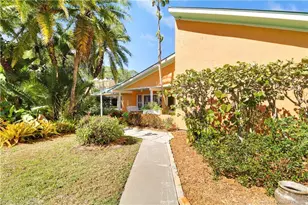 10941 SW Hawk View Cir, Stuart, FL 34997 - Photo 5