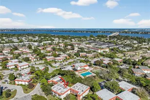 2600 SE Ocean Blvd, Stuart, FL 34996 - Photo 3