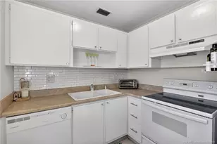 2600 SE Ocean Blvd, Stuart, FL 34996 - Photo 7