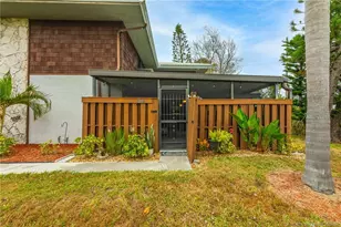 3204 SE Guenevere Ln, Port Saint Lucie, FL 34952 - Photo 3