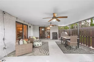 3204 SE Guenevere Ln, Port Saint Lucie, FL 34952 - Photo 7