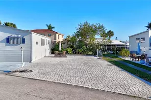 462 Nettles Blvd, Jensen Beach, FL 34957 - Photo 1