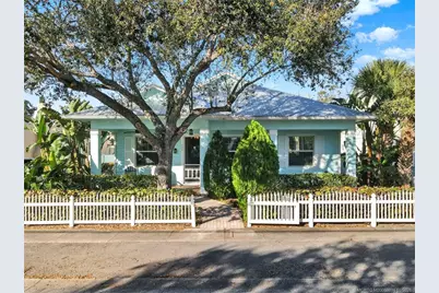 424 SW Camden Avenue, Stuart, FL 34994 - Photo 1