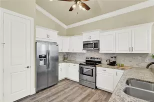 424 SW Camden Ave, Stuart, FL 34994 - Photo 13