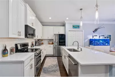 260 SE Via Visconti, Port Saint Lucie, FL 34952 - Photo 13