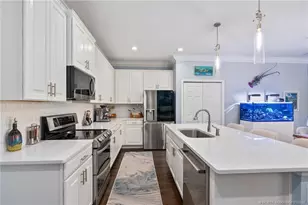 260 SE Via Visconti, Port Saint Lucie, FL 34952 - Photo 13