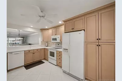 166 SE Saint Lucie Boulevard #D-404, Stuart, FL 34996 - Photo 3