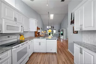 7624 SE Sugar Sand Cir, Hobe Sound, FL 33455 - Photo 7