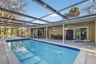 221 SE Tressler Dr, Stuart, FL 34994 - Photo 37