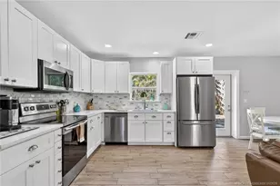 221 SE Tressler Dr, Stuart, FL 34994 - Photo 47