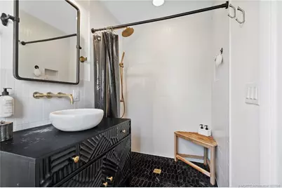 1092 SE Madison Avenue, Stuart, FL 34996 - Photo 19