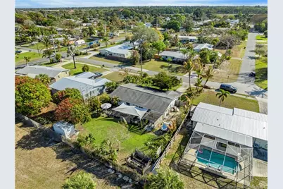1092 SE Madison Avenue, Stuart, FL 34996 - Photo 37
