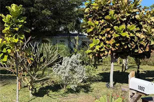 1092 SE Madison Ave, Stuart, FL 34996 - Photo 5