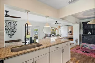 1092 SE Madison Ave, Stuart, FL 34996 - Photo 13