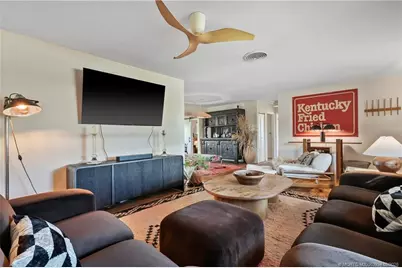 1092 SE Madison Avenue, Stuart, FL 34996 - Photo 9