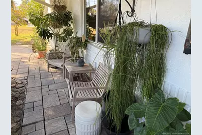 1092 SE Madison Avenue, Stuart, FL 34996 - Photo 31