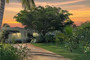 1092 SE Madison Ave, Stuart, FL 34996 - Photo 1