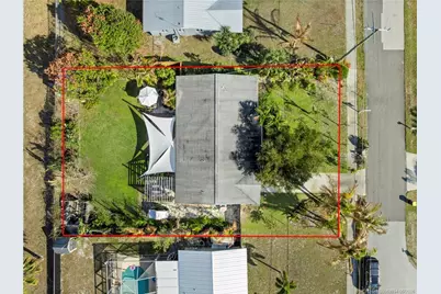 1092 SE Madison Avenue, Stuart, FL 34996 - Photo 3