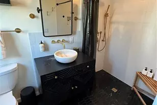 1092 SE Madison Ave, Stuart, FL 34996 - Photo 15