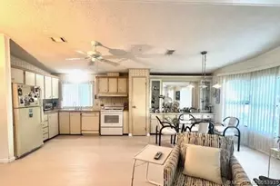 6221 S Ironwood Ln, Lantana, FL 33462 - Photo 15