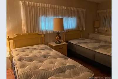 6266 Holly Lane, Lantana, FL 33462 - Photo 27