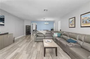 1255 SE Kirk St, Stuart, FL 34997 - Photo 9