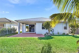 1255 SE Kirk St, Stuart, FL 34997 - Photo 37