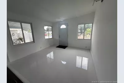 6197 S Joshua Lane, Lantana, FL 33462 - Photo 5