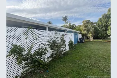 6197 S Joshua Lane, Lantana, FL 33462 - Photo 9