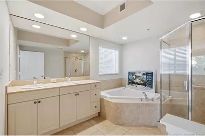 975 NW Flagler Avenue #307, Stuart, FL 34994 - Photo 17