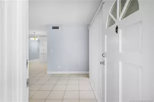 333 SE Martin Ave, Stuart, FL 34996 - Photo 1