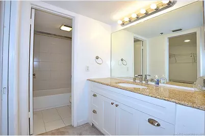 950 S Kanner Highway #9, Stuart, FL 34994 - Photo 9