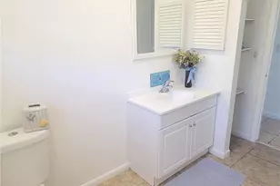 350 NE Granduer Ave, Port Saint Lucie, FL 34983 - Photo 17